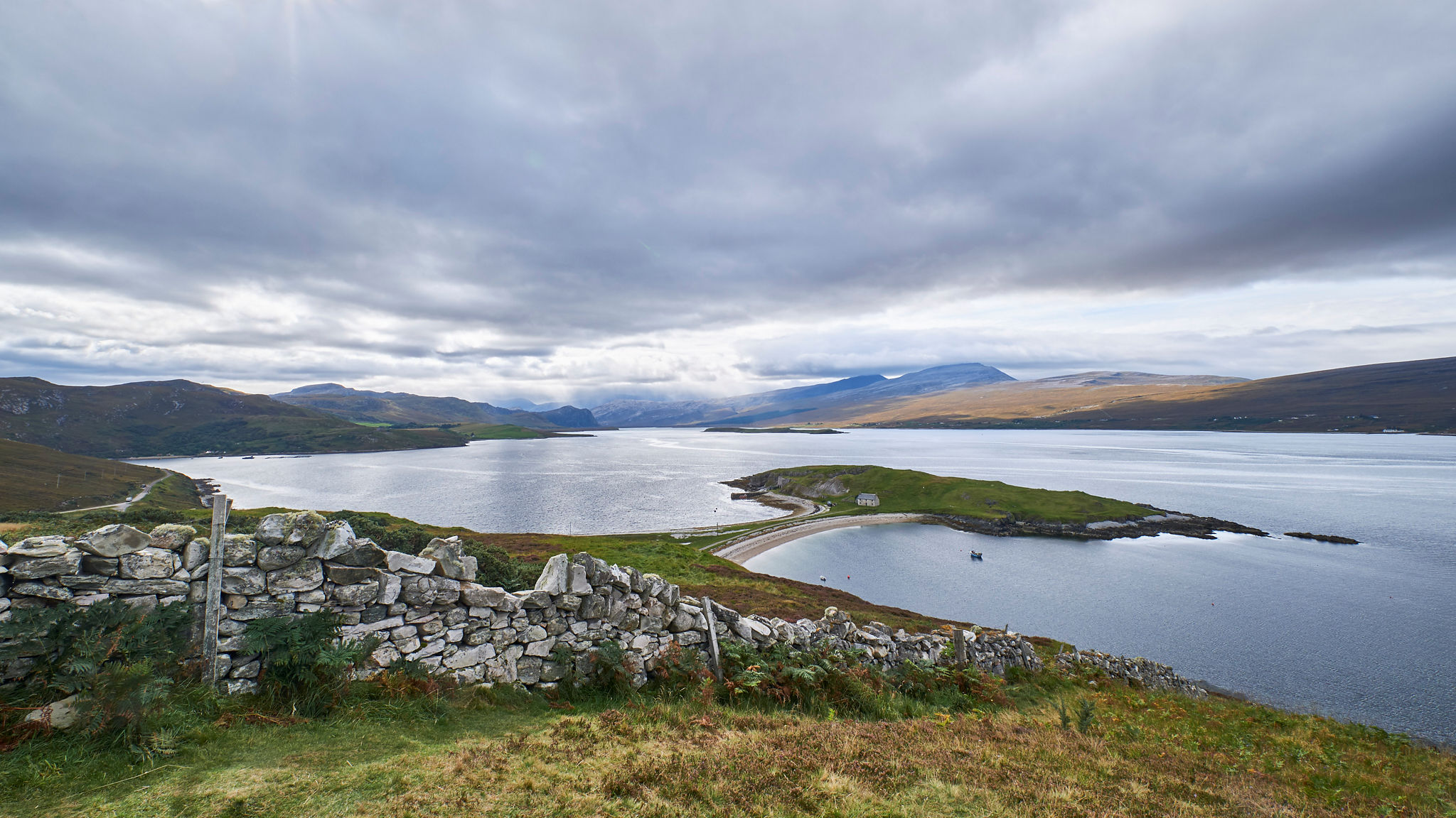 Fahrt von Inverness nach Ullapool. Blick auf Loch Eriboll.