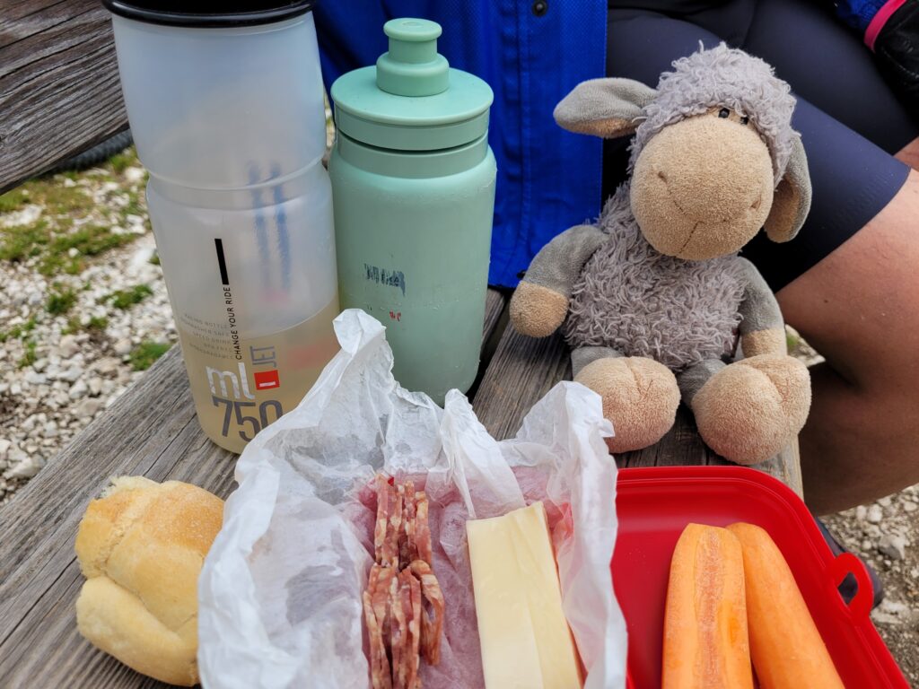 Dem Grauschaf schmeckt es auch